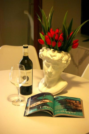 NEST HOUSE Marina di Olbia- MATER OLBIA - Beaches - close to the Airport - PRIVATE PARKING- Full comforts - Olbia